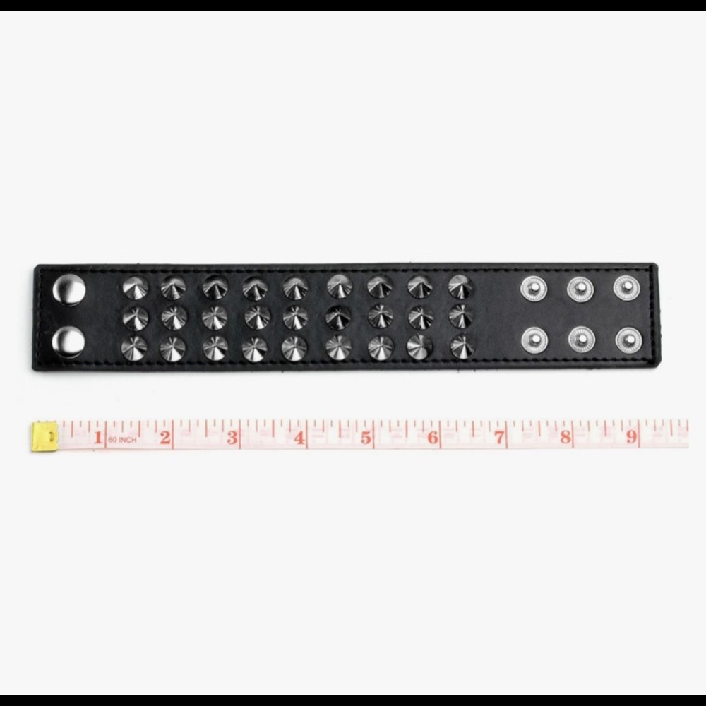 NWOT Studded Accessory Set - Picture 7 of 10